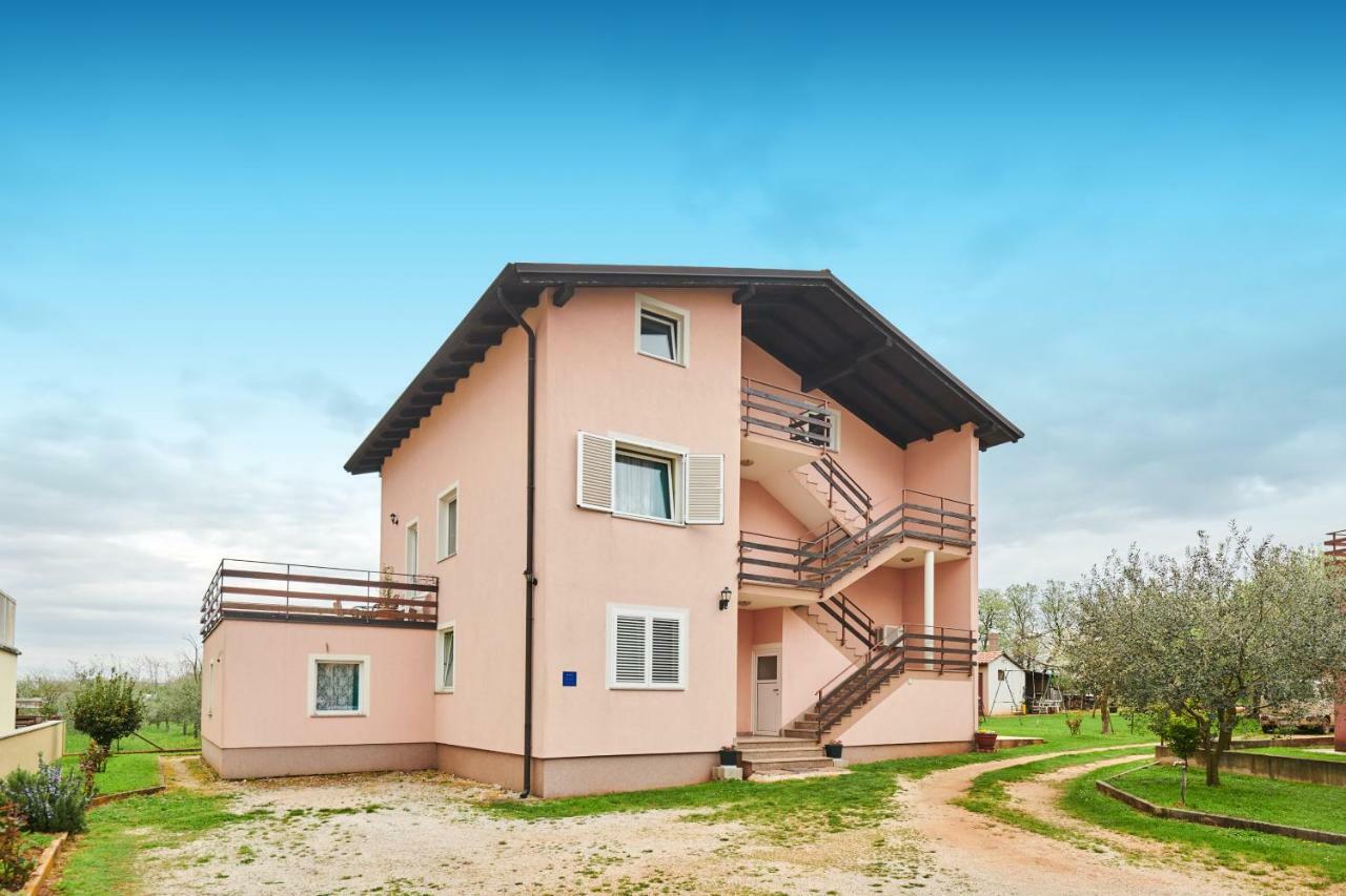 App Ruzica Finida Apartment Umag Exterior photo
